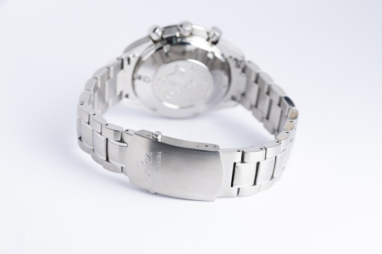 Omega Speedmaster Date 40mm Automatik 32105000 - Detailansicht 7