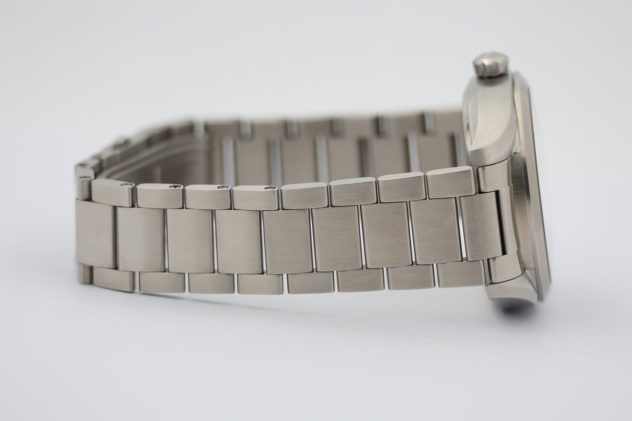 Omega Seamaster Railmaster Automatik 40mm 22010402003001 - Detailansicht 4