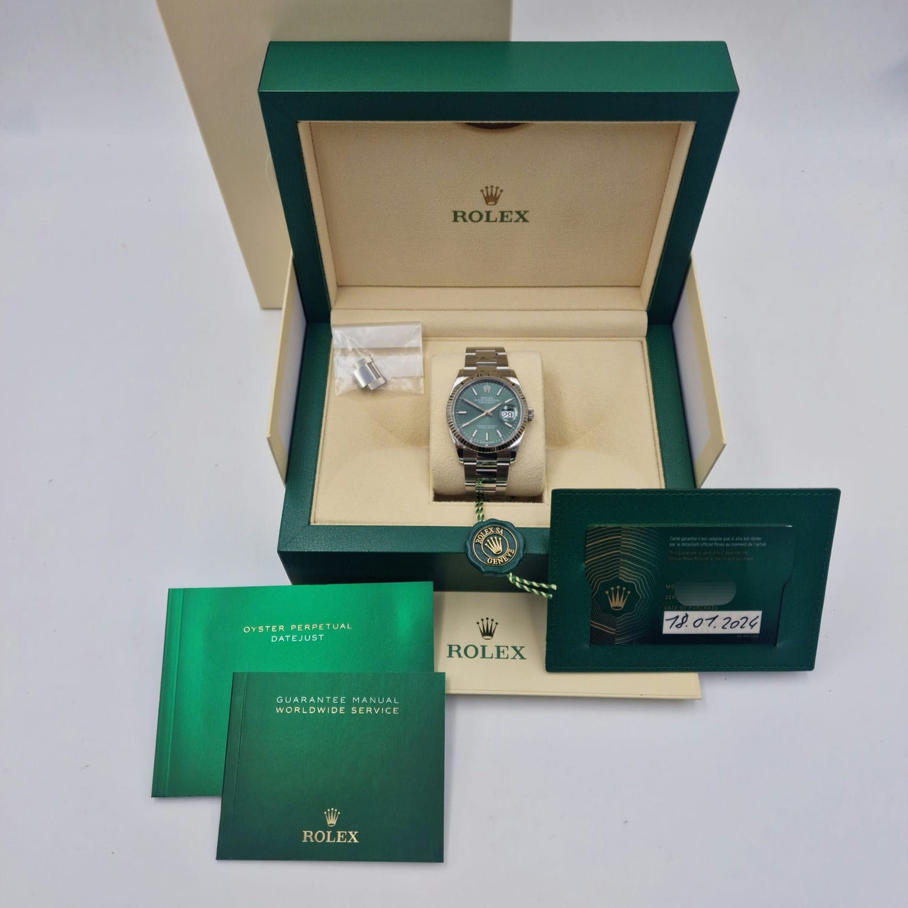 Rolex Datejust 36 Automatik Herrenuhr 126234 - Papiere und oder Lieferumfang
