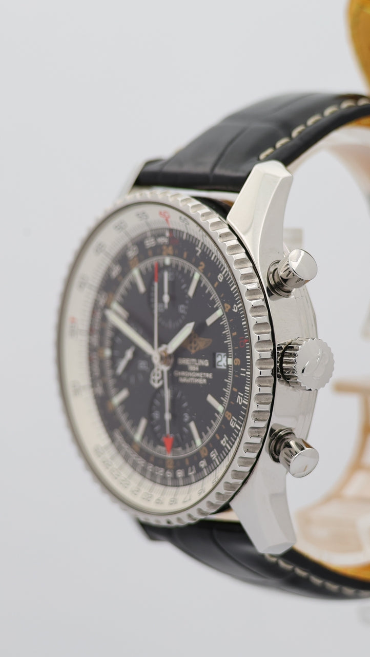 Breitling Navitimer World GMT 46mm Automatik A24322 - Detail view 6