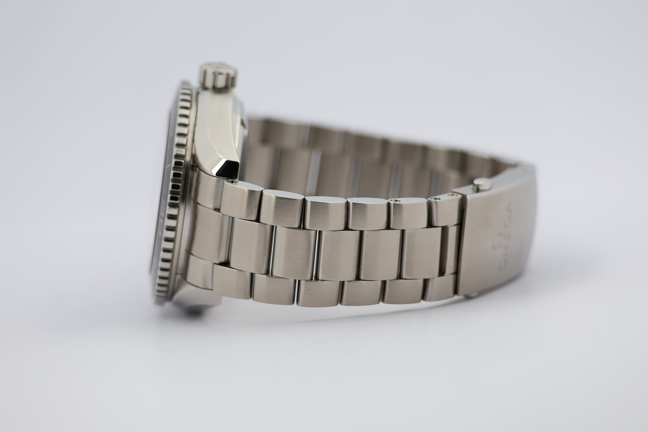 Omega Seamaster Planet Ocean 45,5mm Automatik 23230462101001 - Detailansicht 3