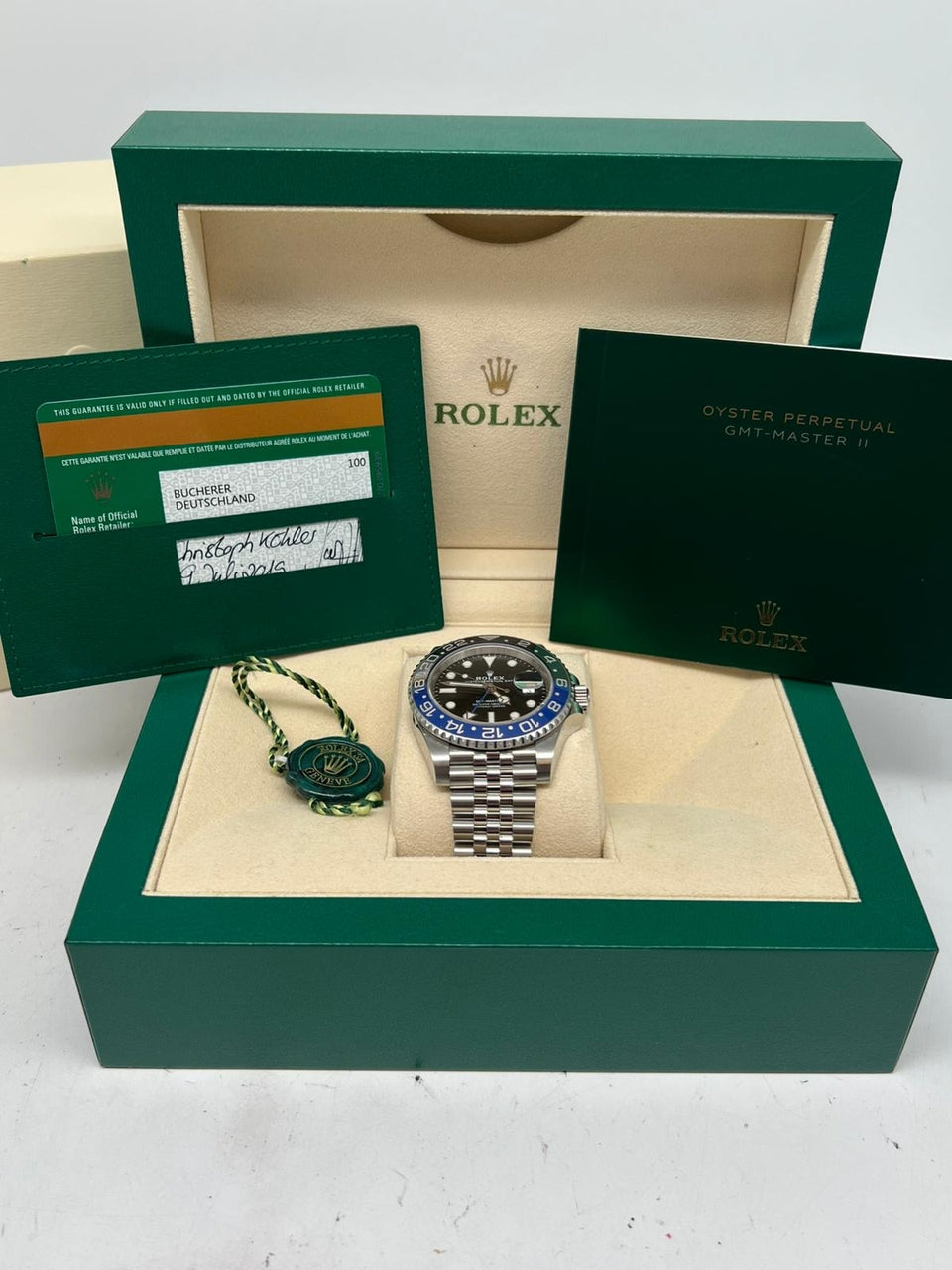 Rolex GMT-Master II 'Batgirl' Automatik 40mm 126710BLNR - Papers and documentation