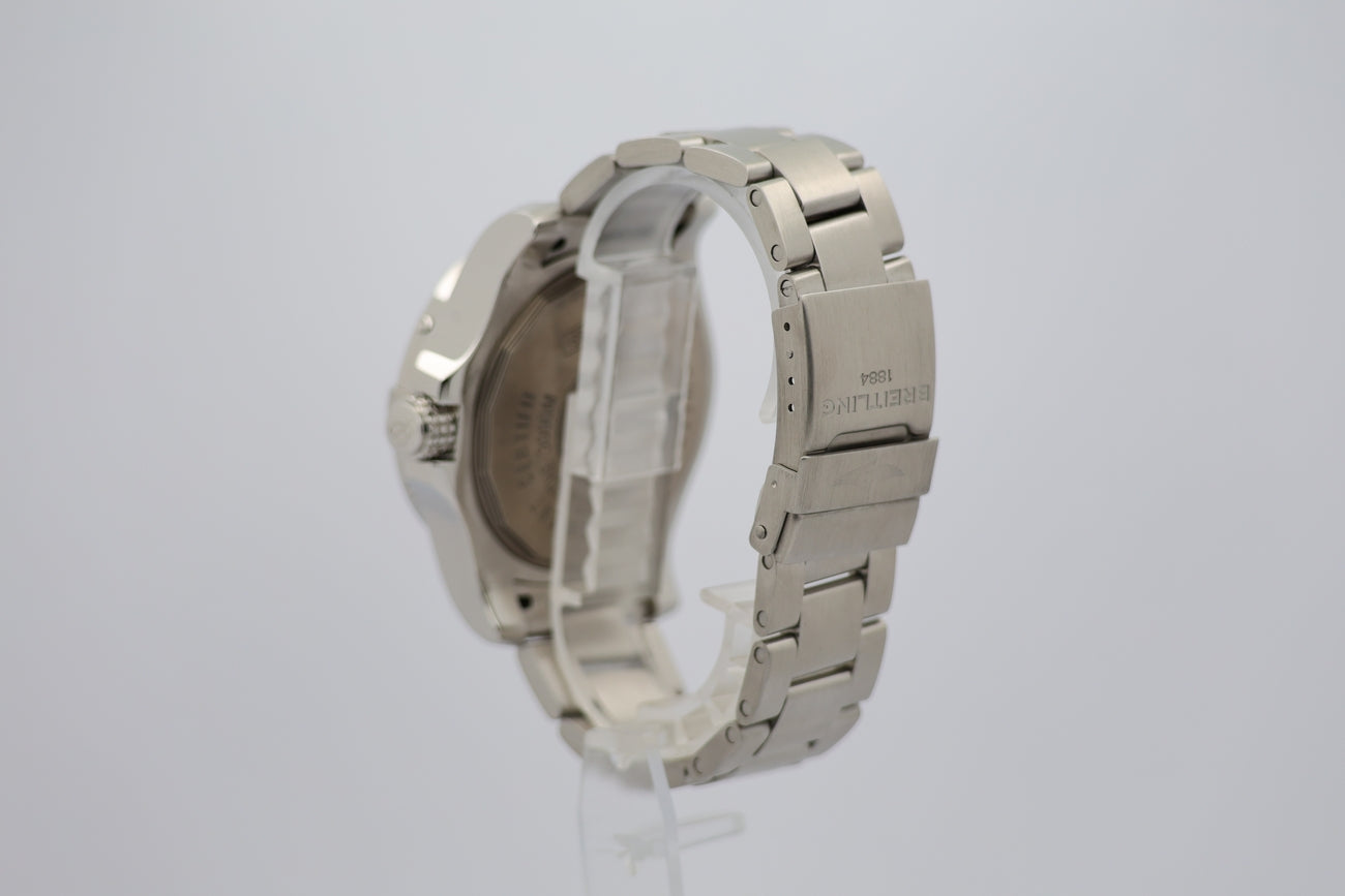 Breitling Avenger II Seawolf 45mm Automatik A17331 - Detailansicht 2