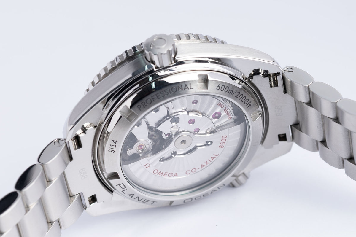Omega Seamaster Planet Ocean Automatik Herrenuhr 42mm 23230422101001 - Detailansicht 8