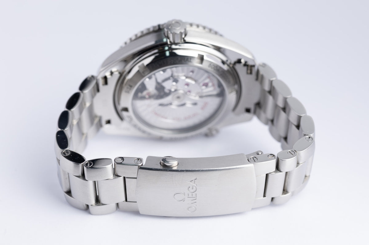 Omega Seamaster Planet Ocean Automatik Herrenuhr 42mm 23230422101001 - Detailansicht 6