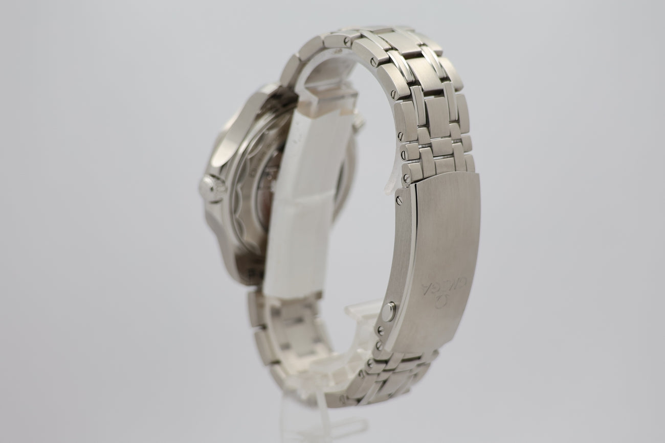 Omega Seamaster Diver 300 M Automatik Herrenuhr 42mm 21030422001001 - Detailansicht 2