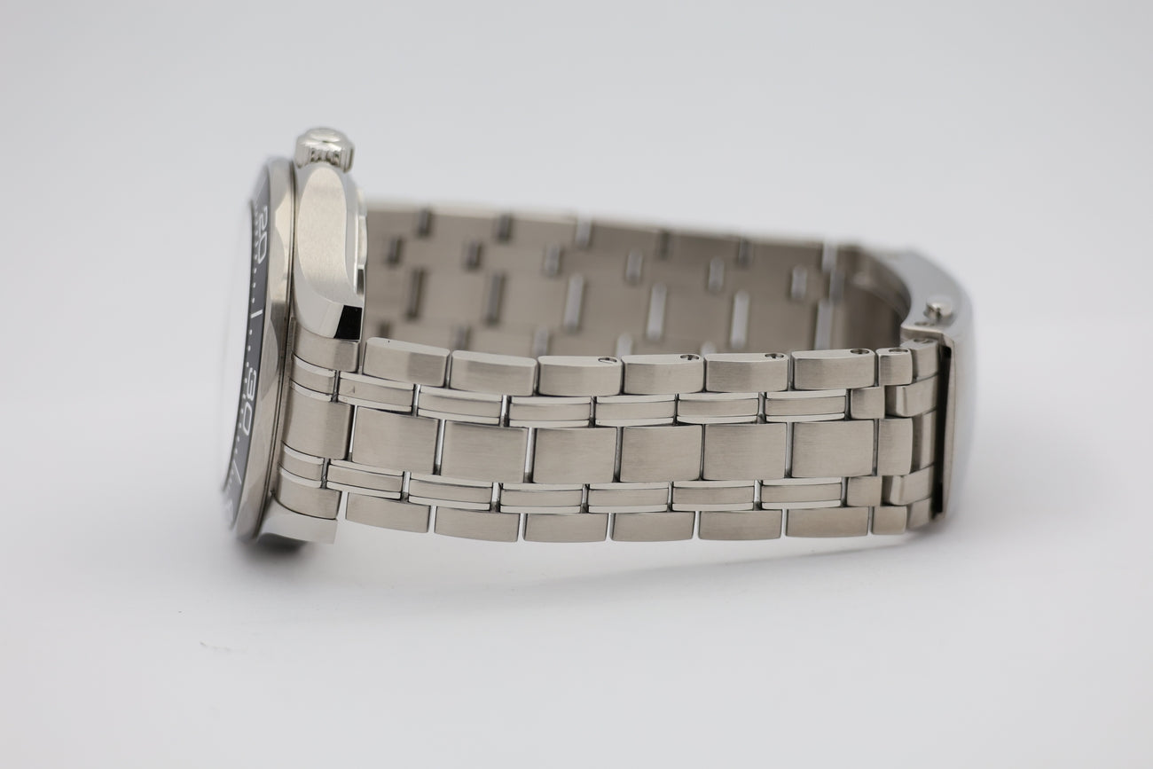 Omega Seamaster Diver 300 M Automatik Herrenuhr 42mm 21030422001001 - Detailansicht 3