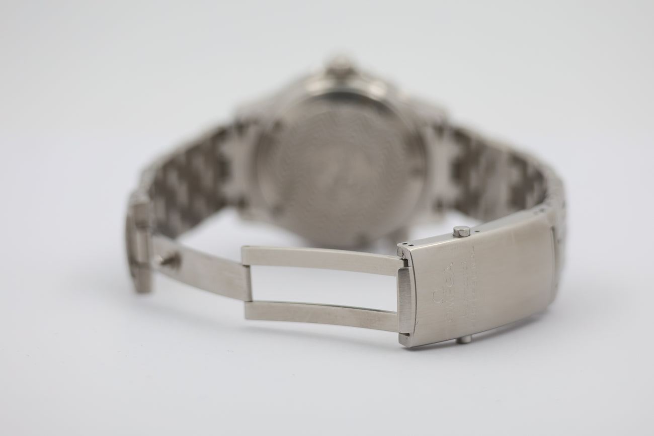 Omega Seamaster Diver 300m Quarz 36mm 25618000 - Detailansicht 6