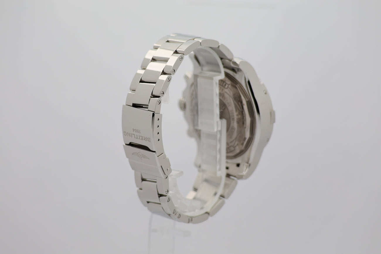 Breitling Super Avenger II 48mm Automatik A13371 - Detailansicht 1