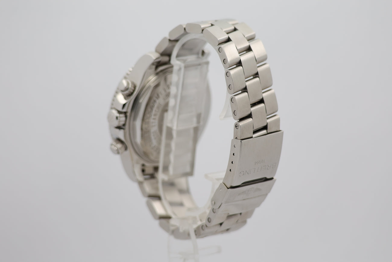 Breitling Superocean Chronograph Steelfish 44mm Automatik A13341 - Detailansicht 2