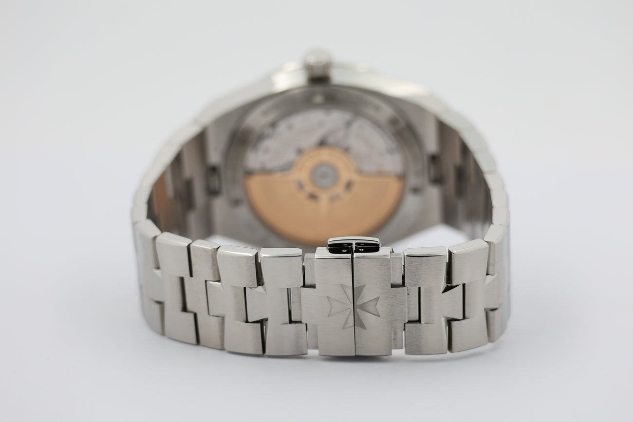 Vacheron Constantin Overseas Automatik Herrenuhr 4500V - Detail view 5