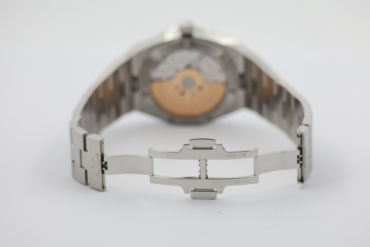 Vacheron Constantin Overseas Automatik Herrenuhr 4500V - Detail view 6