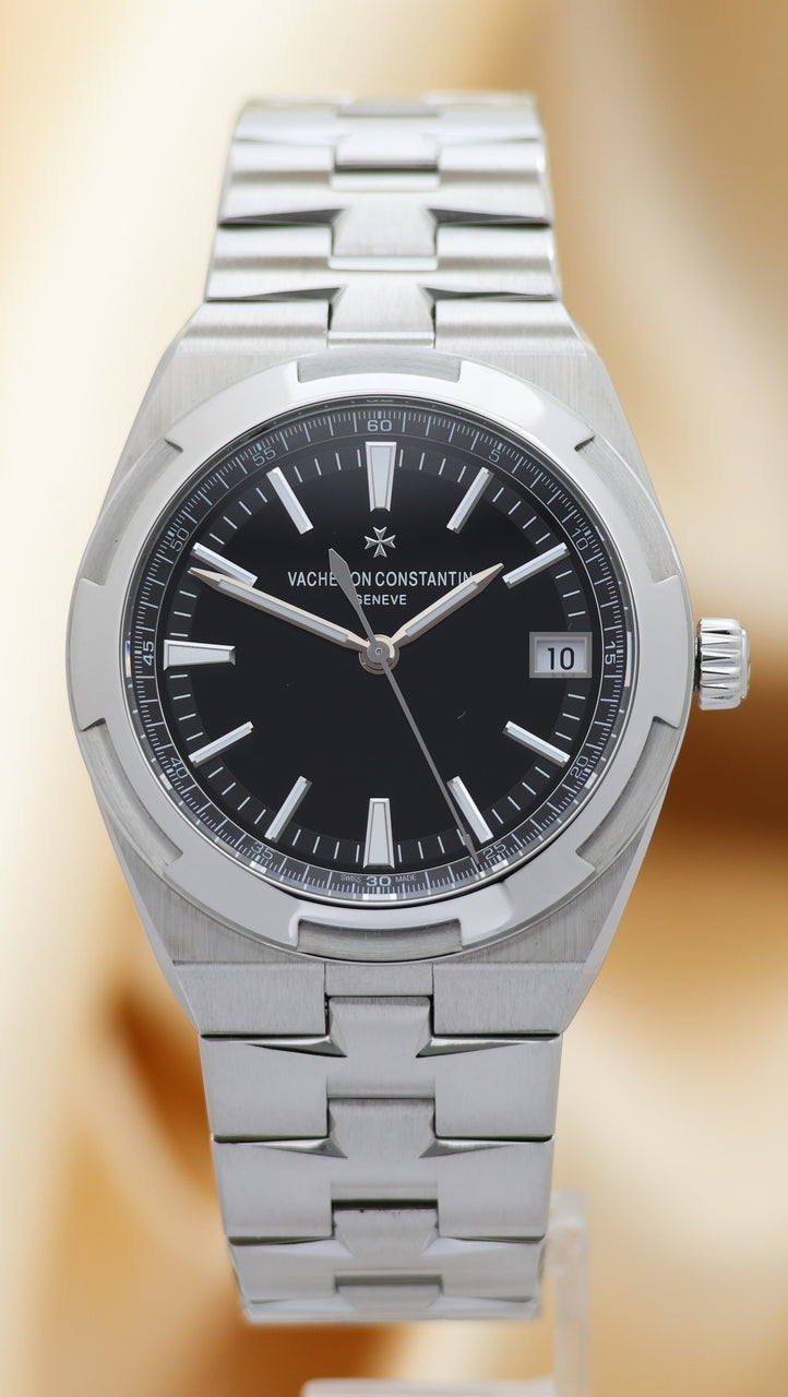 Vacheron Constantin Overseas Automatik Herrenuhr 4500V - Main product image