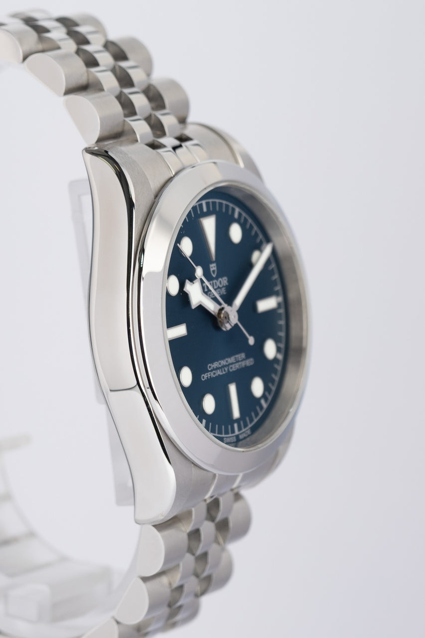Tudor Black Bay 36 Automatik Herrenuhr 79640 - Detailansicht 1