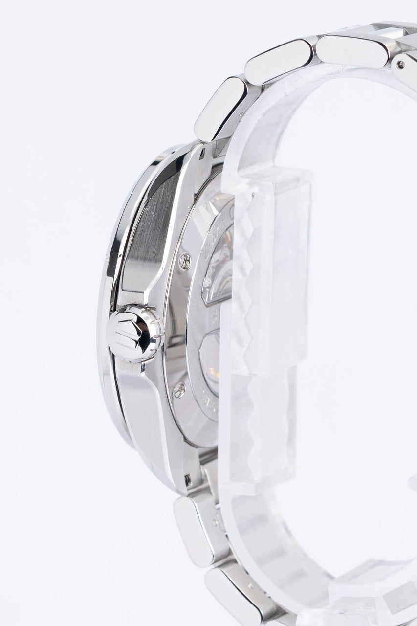 Tag Heuer Grand Carrera Calibre 8 GMT Automatik WAV5111 - Detailansicht 3