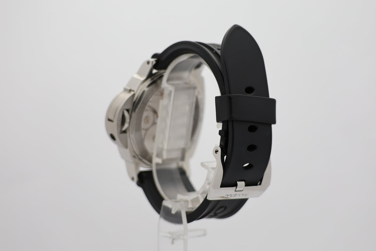 Panerai Luminor Base 44mm Handaufzug PAM00112 - Detailansicht 2