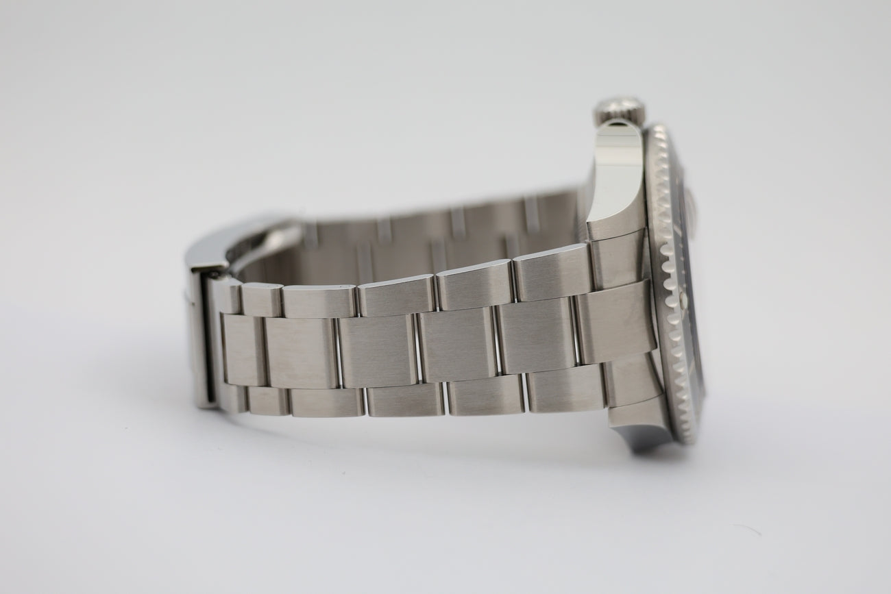 Rolex Sea-Dweller Automatik Red 126600 - Detailansicht 4