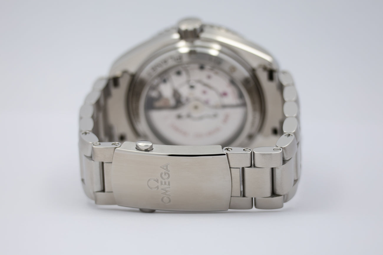 Omega Seamaster Planet Ocean GMT 43,5mm Automatik Herrenuhr 23230442203001 - Detailansicht 5