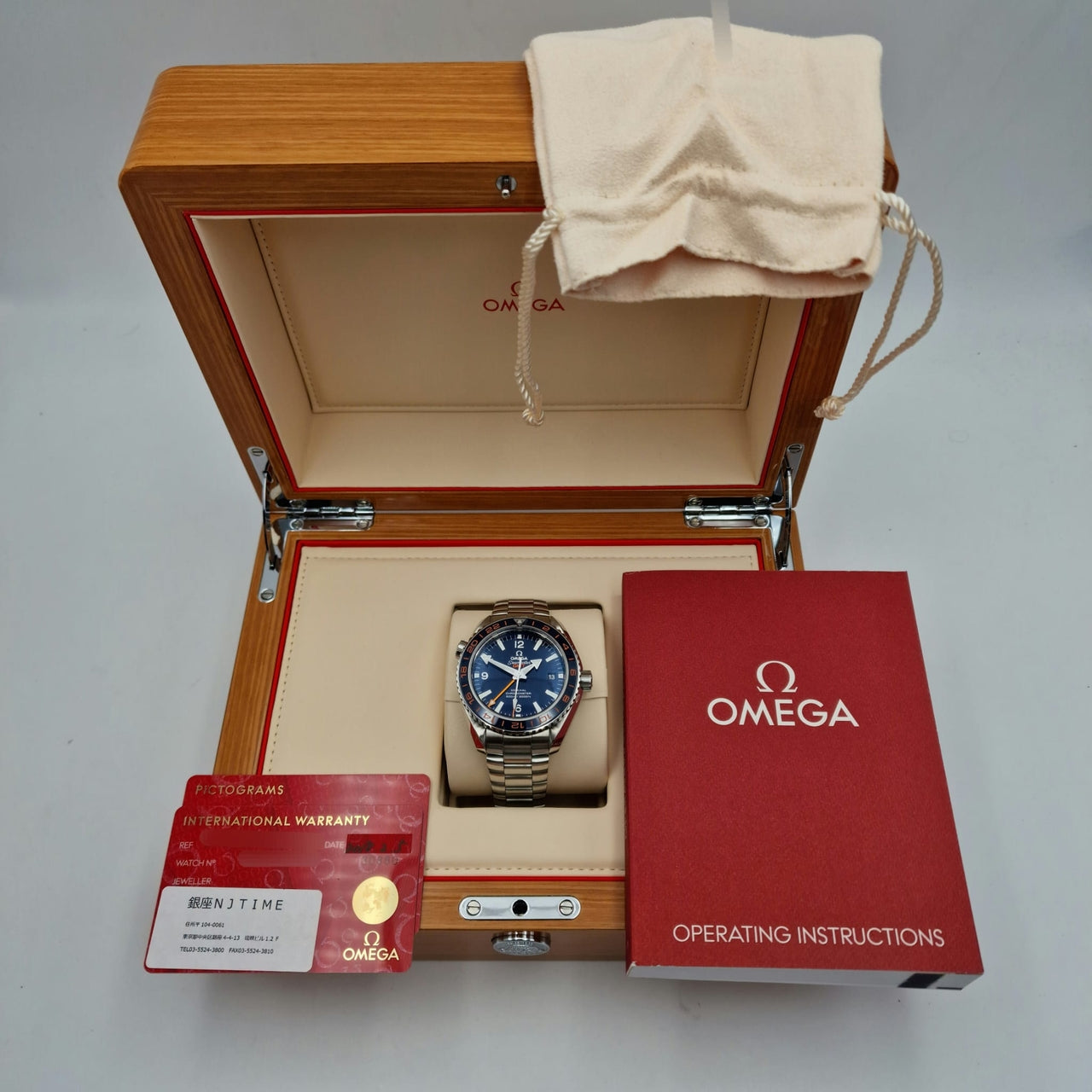 Omega Seamaster Planet Ocean GMT 43,5mm Automatik Herrenuhr 23230442203001 - Papiere und oder Lieferumfang