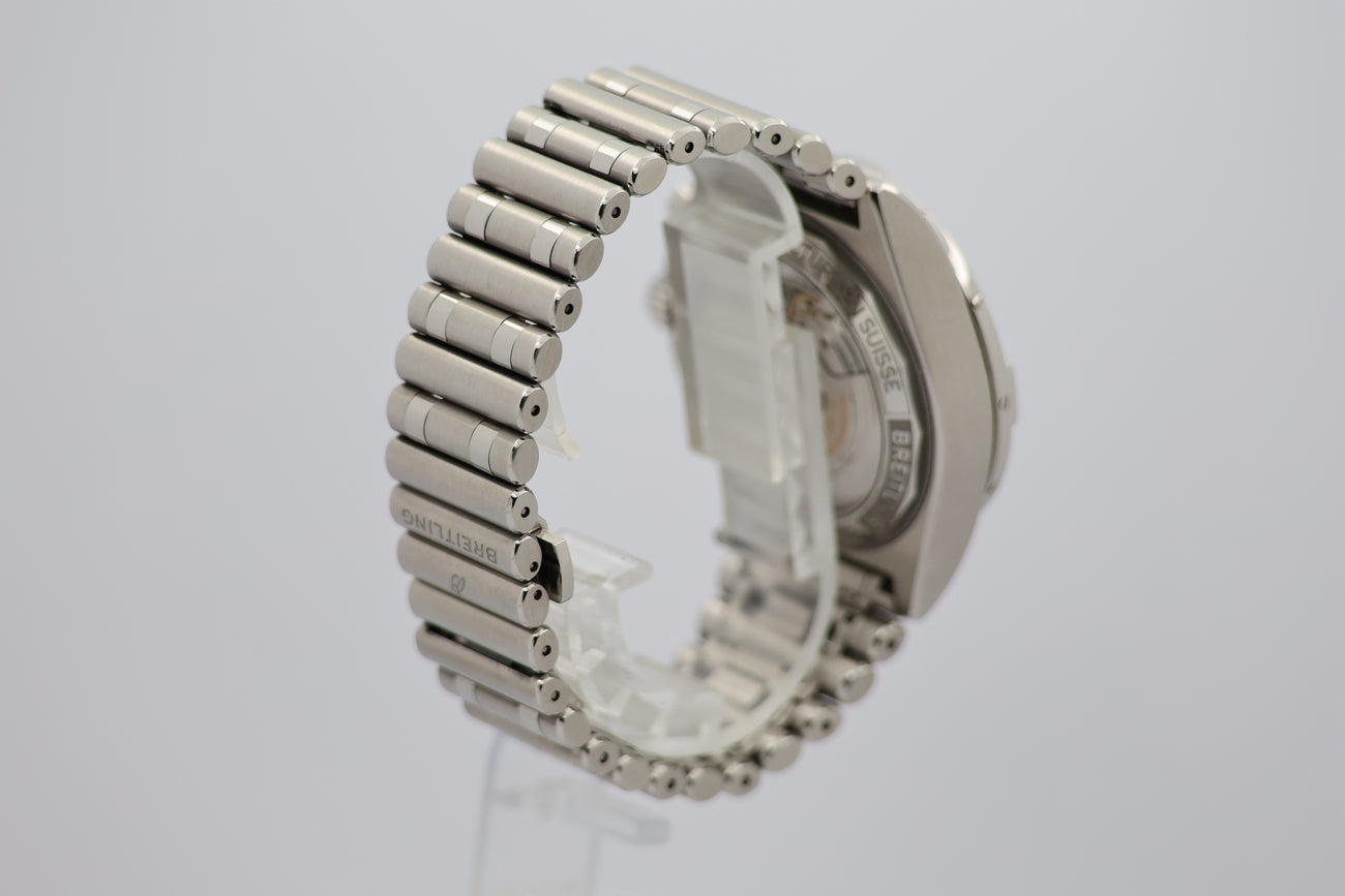 Breitling Chronomat B01 42mm Automatik AB0134 - Detail view 1