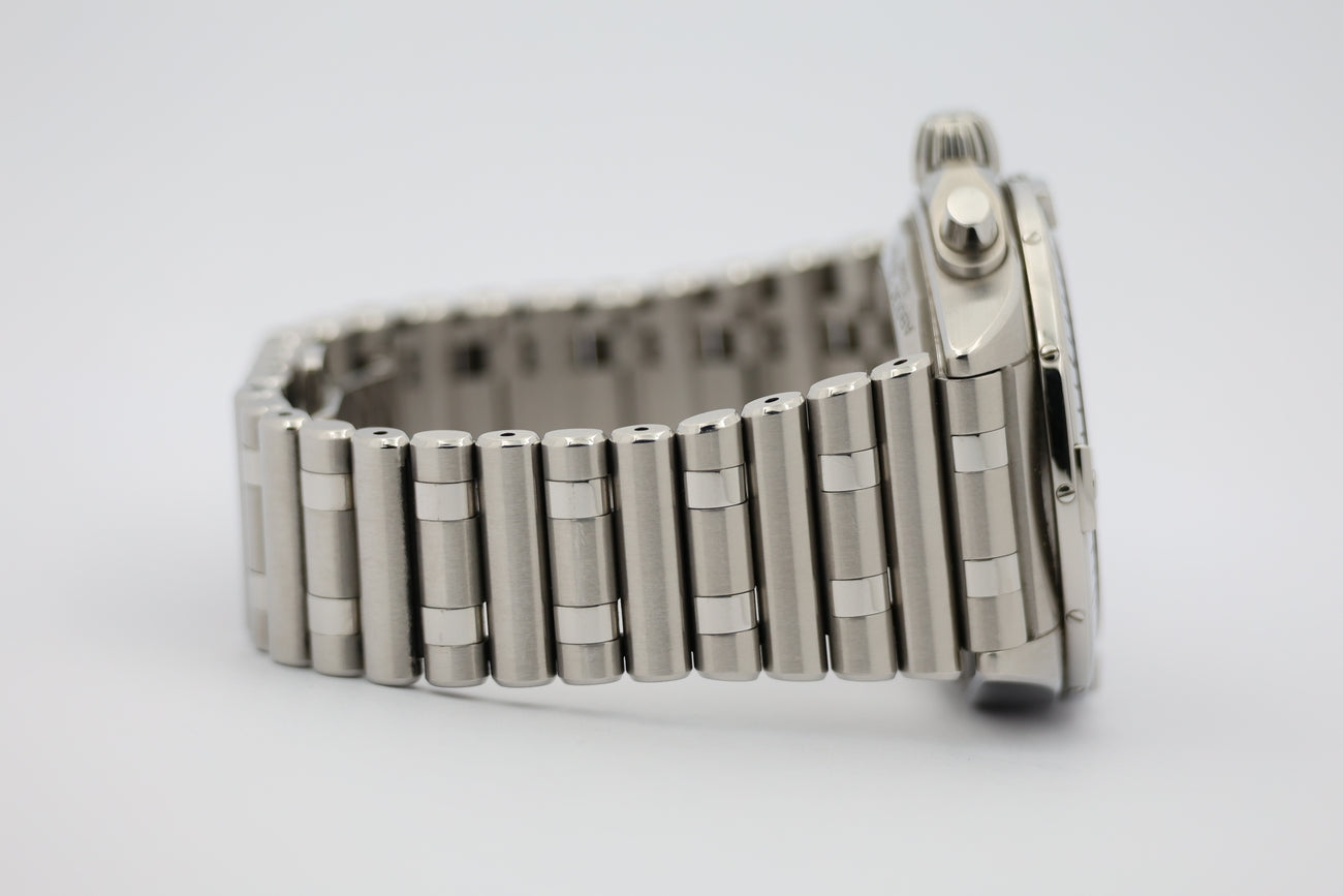 Breitling Chronomat B01 42mm Automatik AB0134 - Detail view 4