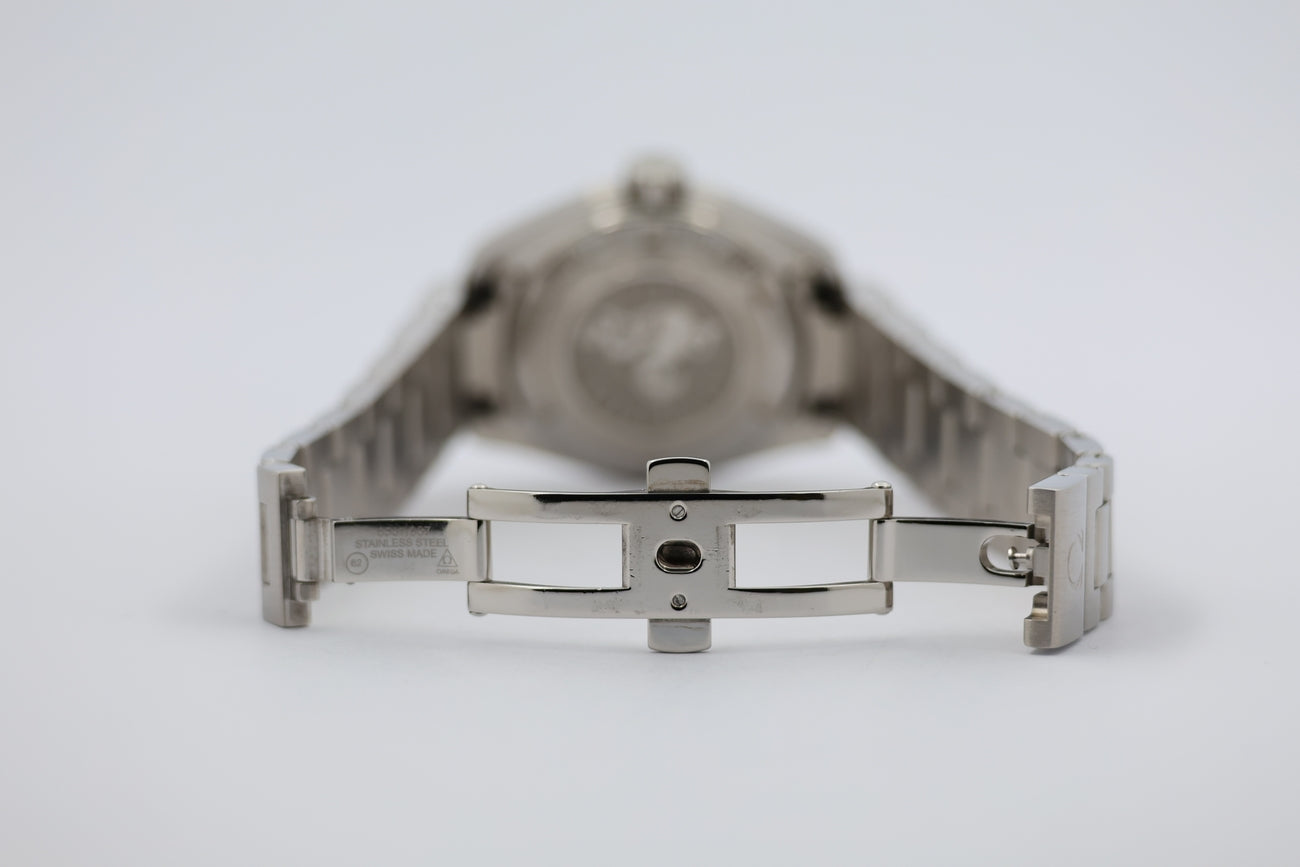 Omega Seamaster Aqua Terra 30mm Quarz 23110306006001 - Detailansicht 6