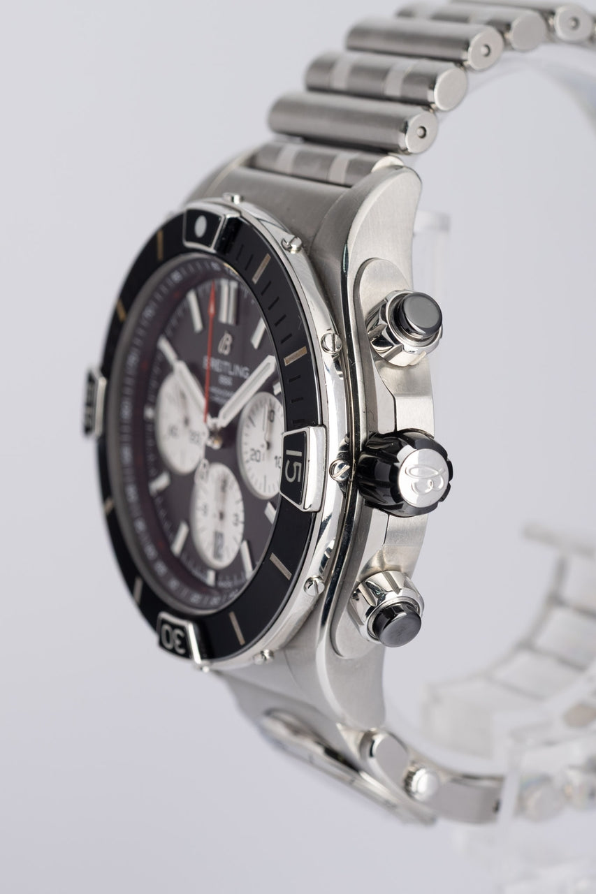 Breitling Chronomat 44mm Automatik Herrenuhr AB0136 - Detailansicht 2