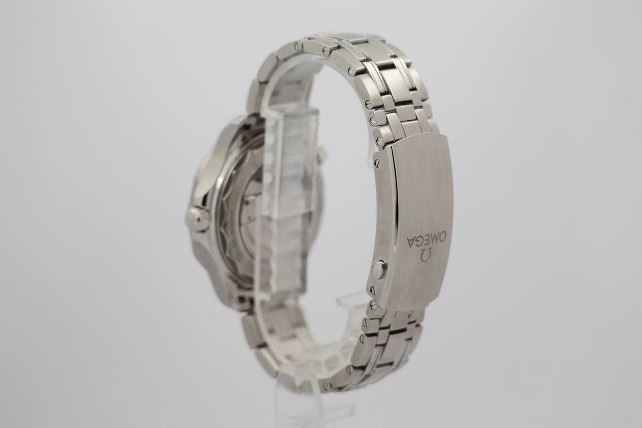 Omega Seamaster Diver 300M Automatik 42mm 21030422003001 - Detailansicht 2