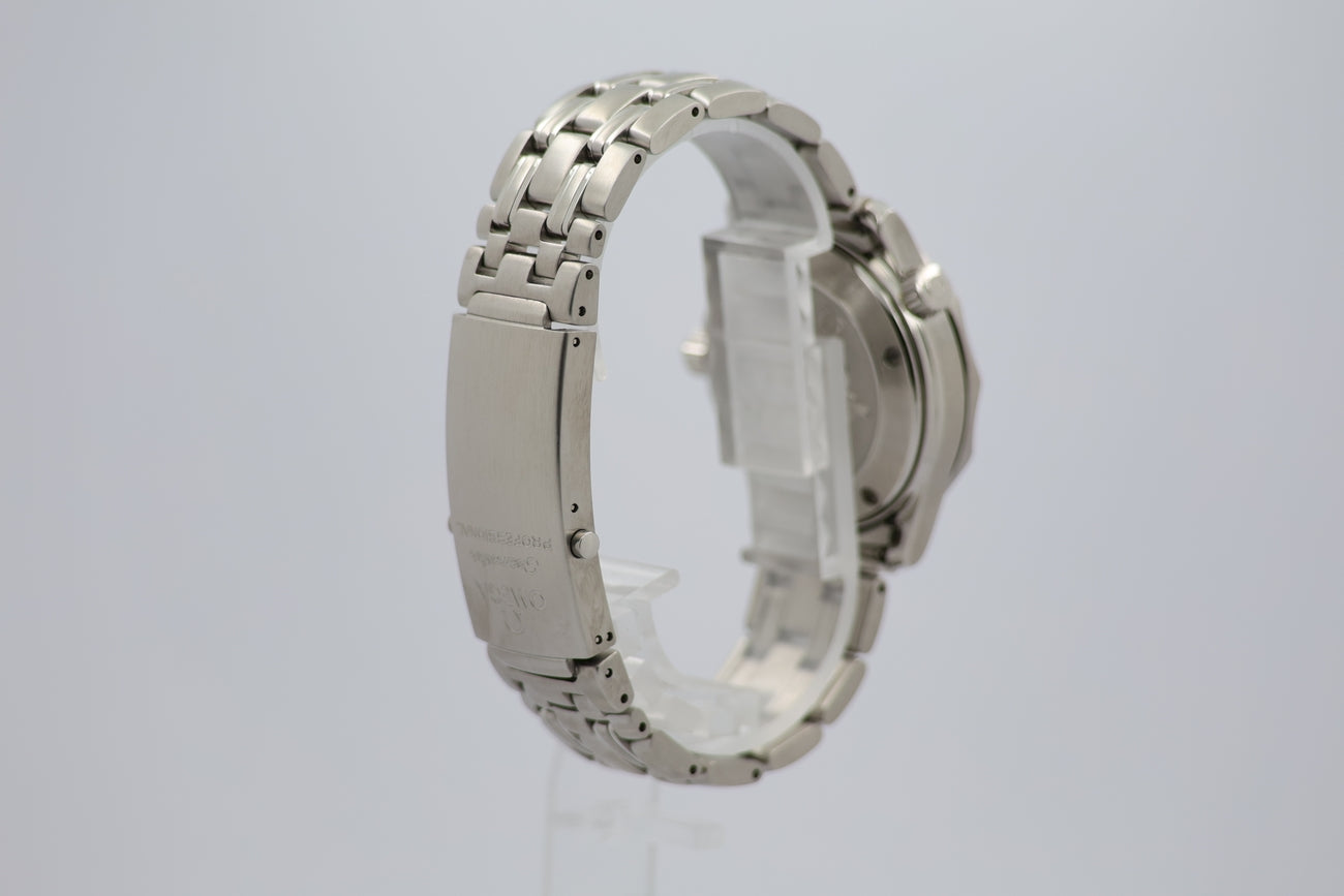 Omega Seamaster Diver 300m 36mm Automatik Herrenuhr 22228000 - Detailansicht 1