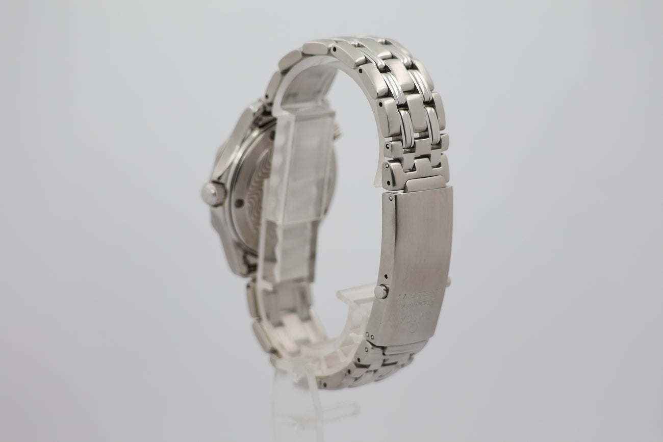 Omega Seamaster Diver 300 M 25628000 - Detailansicht 2