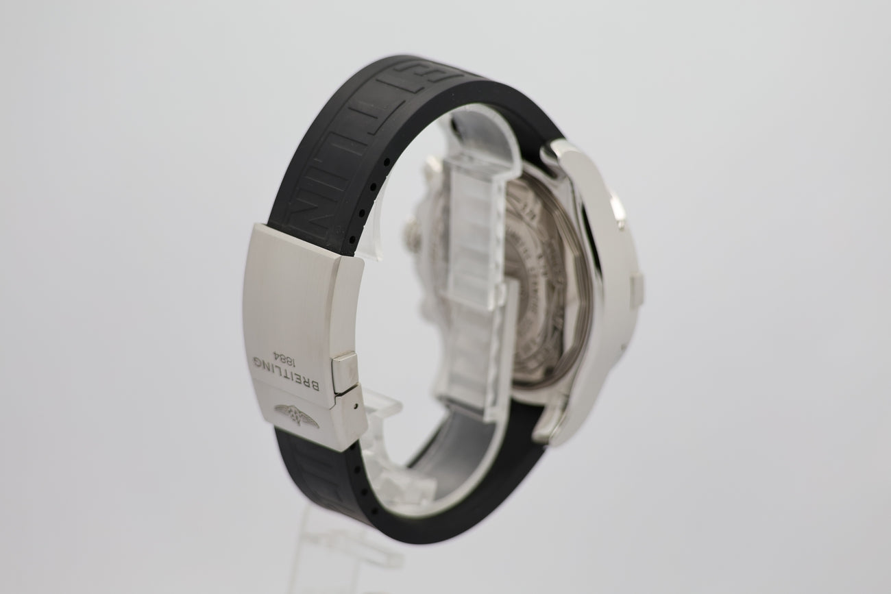 Breitling Super Avenger II Automatik 48mm A13371 - Detailansicht 1
