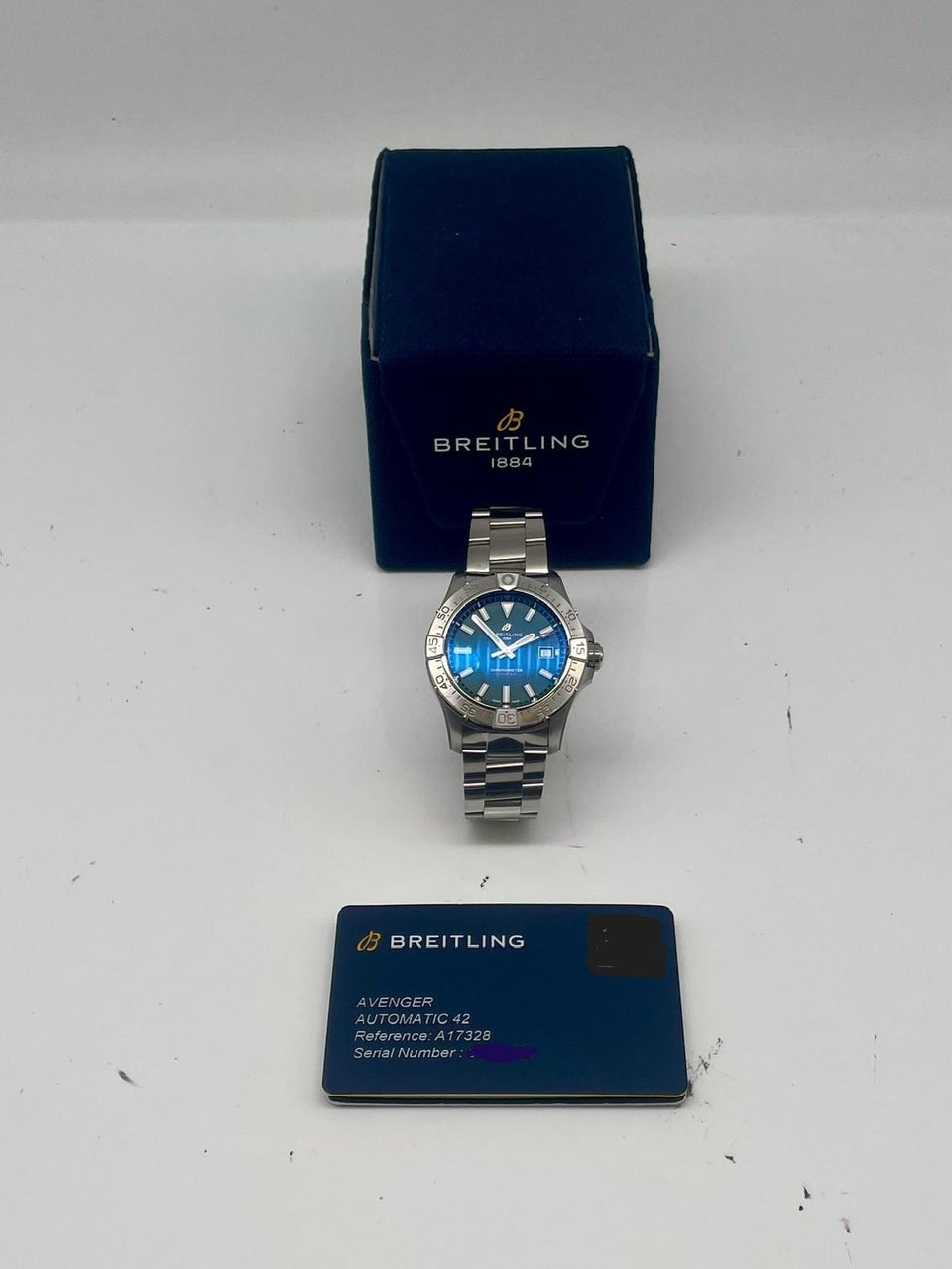 Breitling Avenger 42mm Automatik A17328 - Papiere und oder Lieferumfang