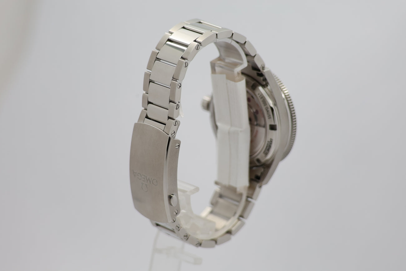 Omega Seamaster 300 Automatik Herrenuhr Schwarz 2333041201001 - Detail view 1