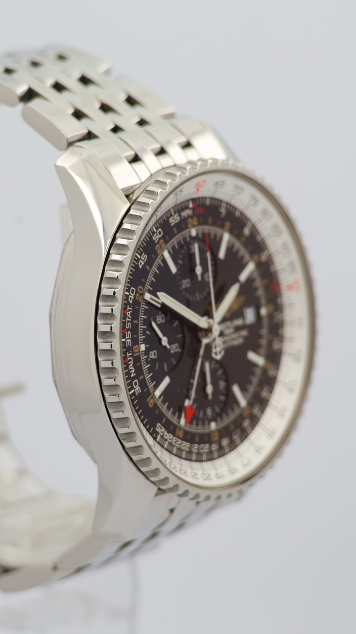 Breitling Navitimer World GMT 46mm Automatik A24322 - Detail view 8