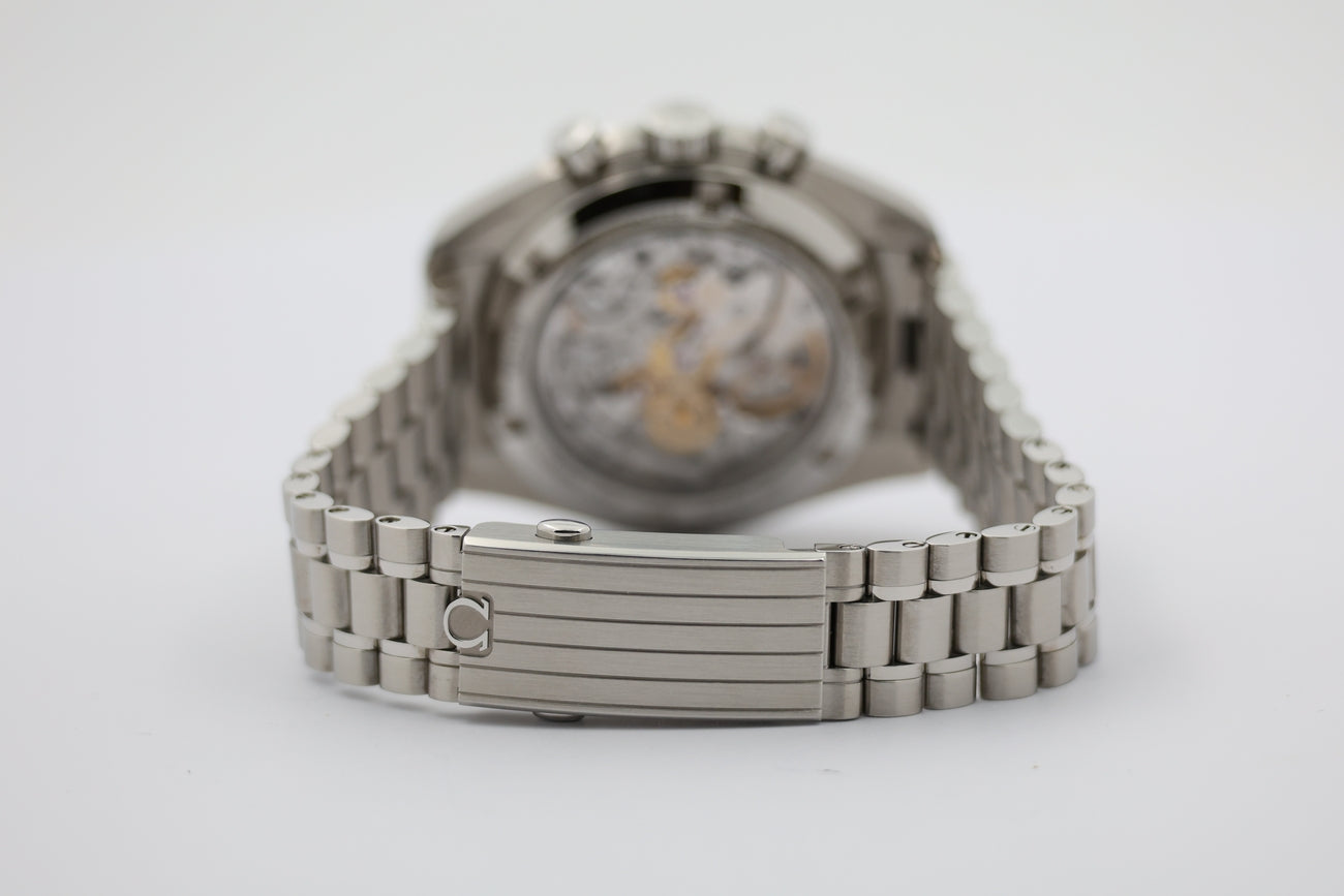 Omega Speedmaster Professional Moonwatch White mit Push-Schließe 31030425004001 - Detailansicht 5
