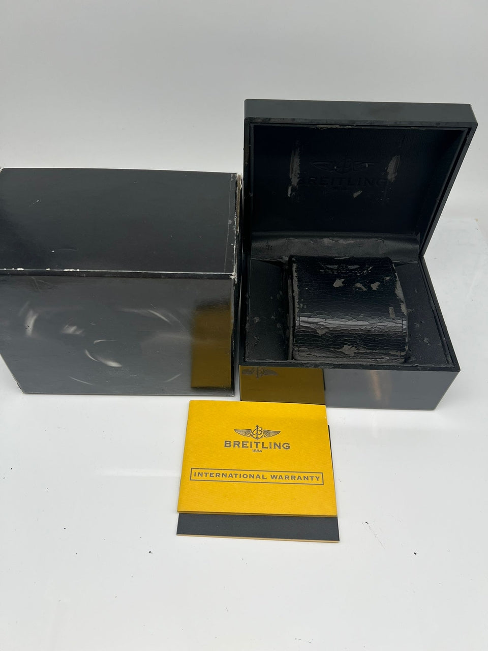Breitling Chronomat Blackbird 44 Automatik Herrenuhr A44359 - Papiere und oder Lieferumfang