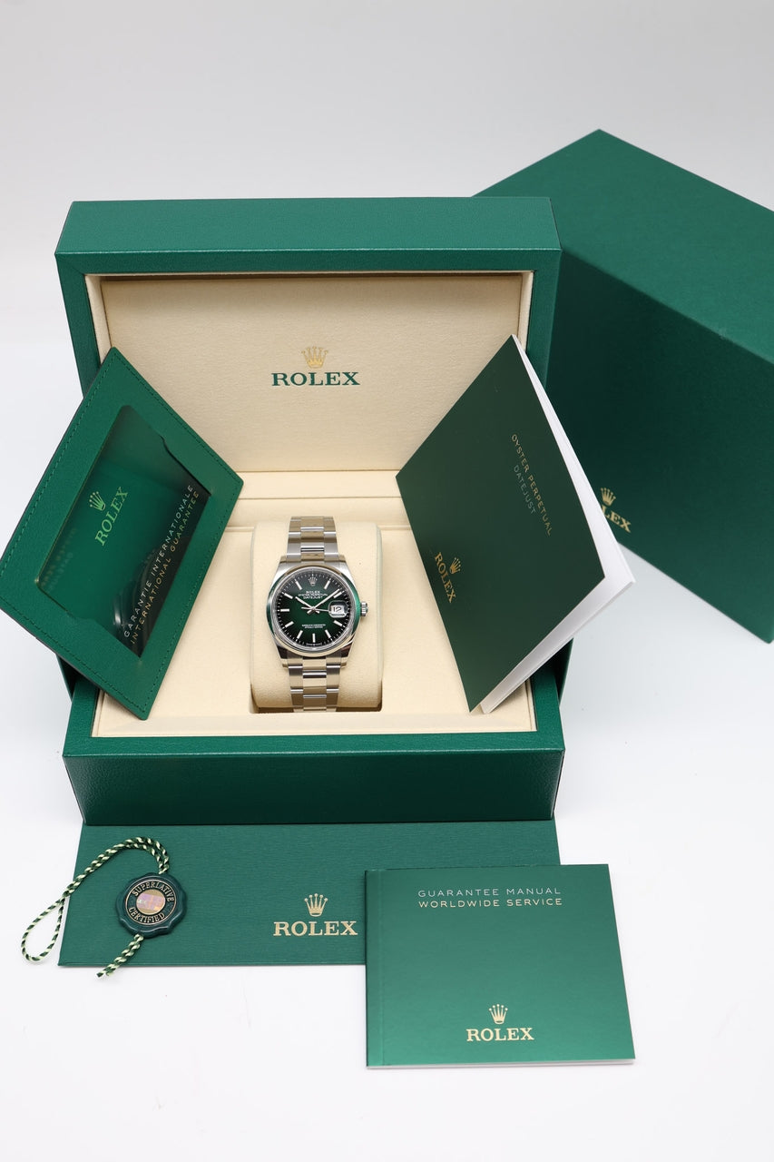 Rolex Datejust 36 Automatik Ombre Grün aus 2026 126200 - Papiere und oder Lieferumfang