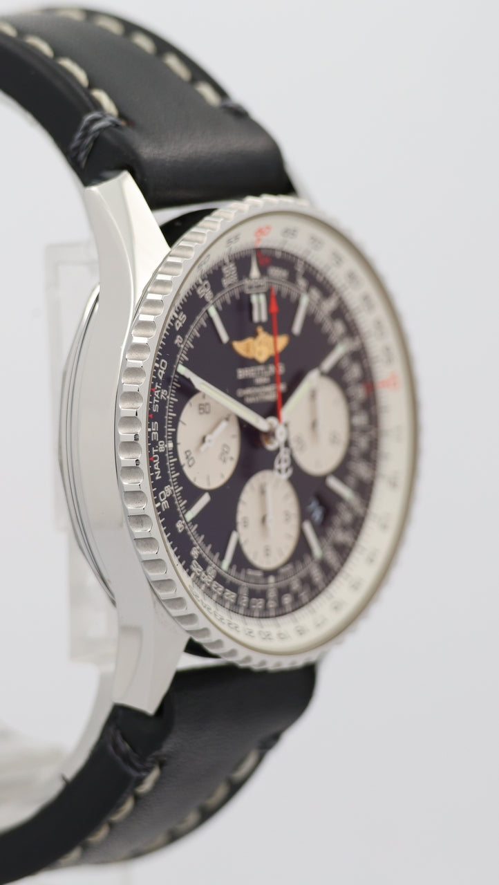 Breitling Navitimer 01 Automatik 43mm AB0120 - Detailansicht 7