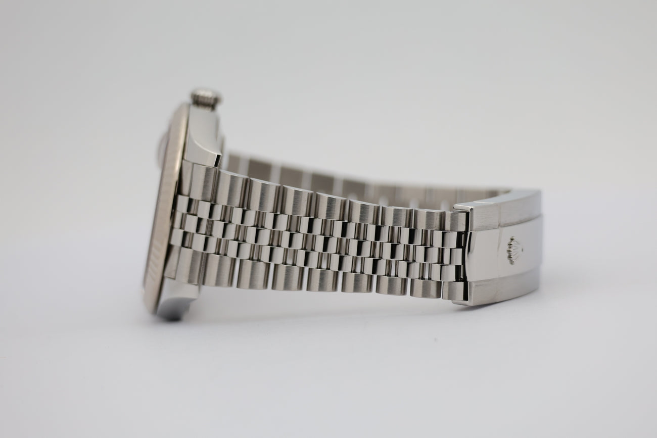 Rolex Datejust 41mm Mint-Grün Automatik 126334 - Detailansicht 3