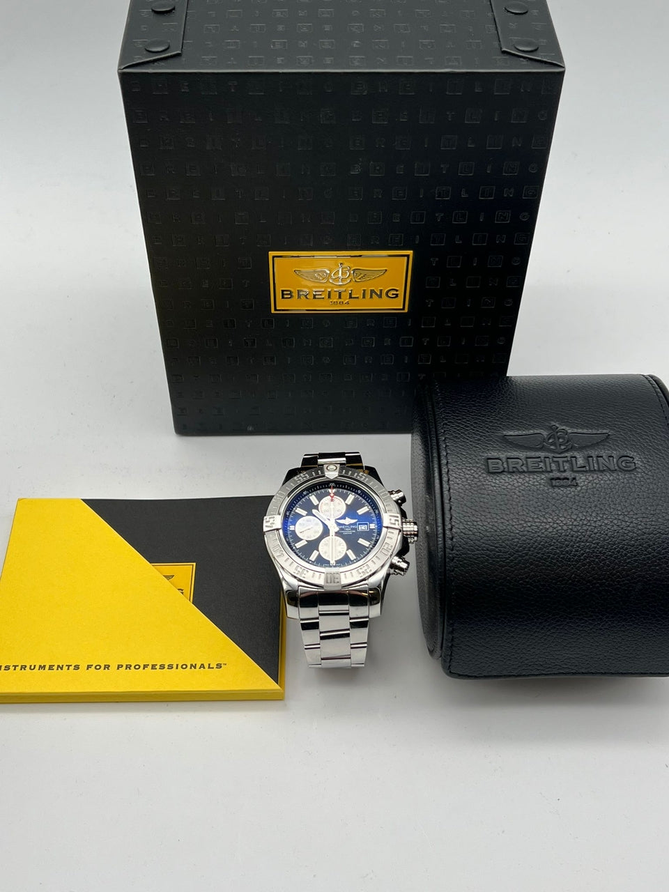 Breitling Super Avenger II Automatik 48mm A13371 - Papers and documentation