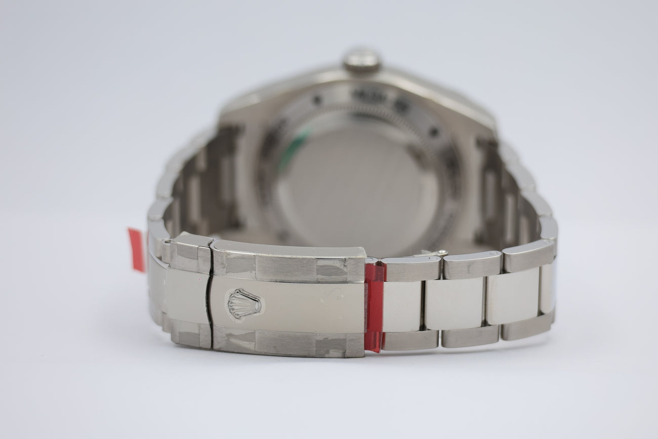 Rolex Milgauss Automatik Ungetragen + Verklebt NOS 116400GV Box + og. Papiere