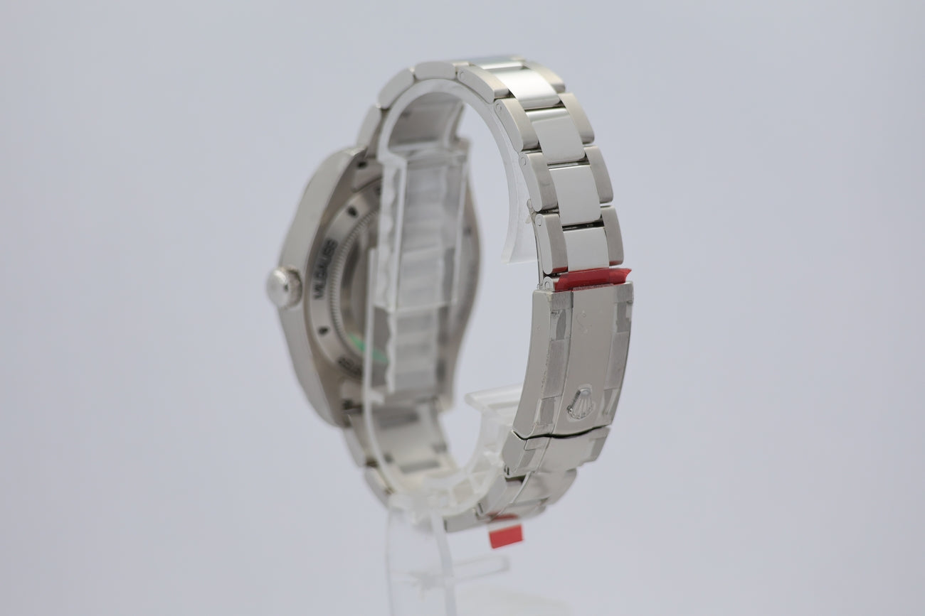 Rolex Milgauss Automatik Ungetragen + Verklebt NOS 116400GV Box + og. Papiere