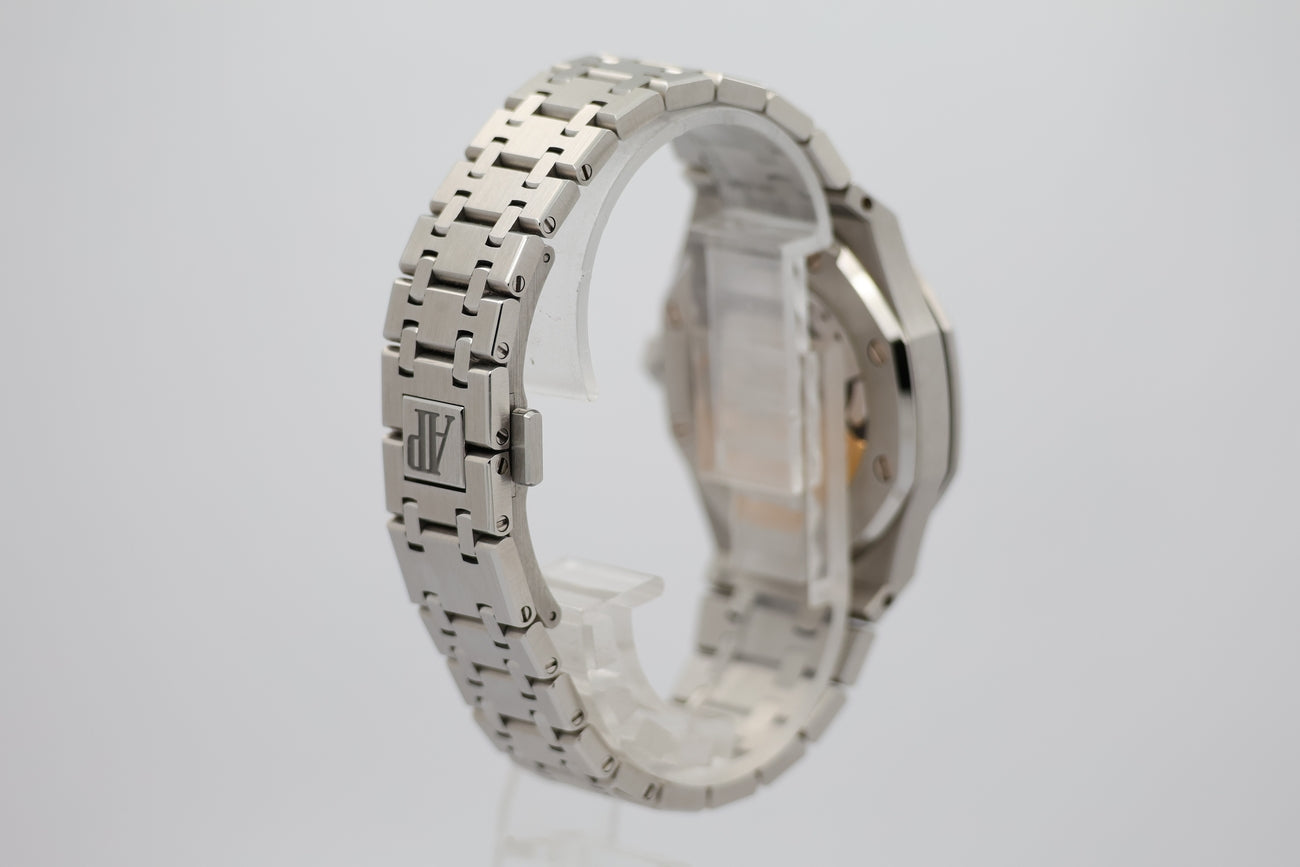 Audemars Piguet Royal Oak 37mm Automatik 15450ST - Detail view 1