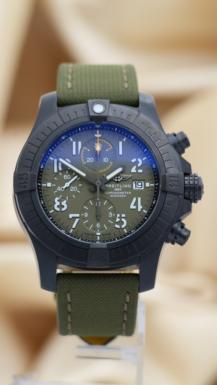 Breitling Avenger 45mm Automatik Titan V13317 - Thumbnail