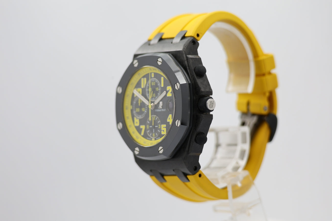 Audemars Piguet Royal Oak Offshore Chronograph Automatik Herrenuhr "Bumble Bee" 26176FO - Detailansicht 1