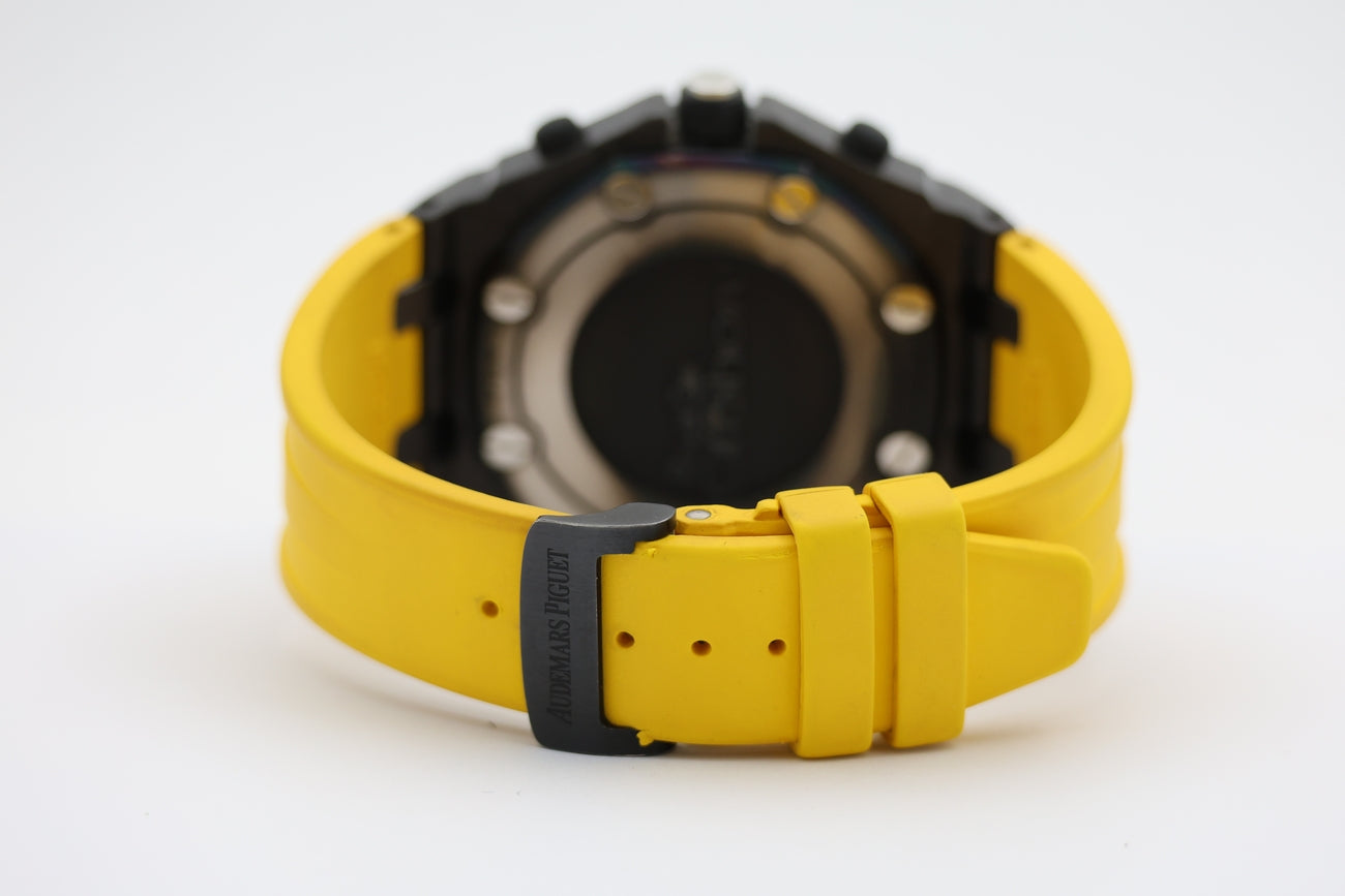 Audemars Piguet Royal Oak Offshore Chronograph Automatik Herrenuhr "Bumble Bee" 26176FO - Detailansicht 6