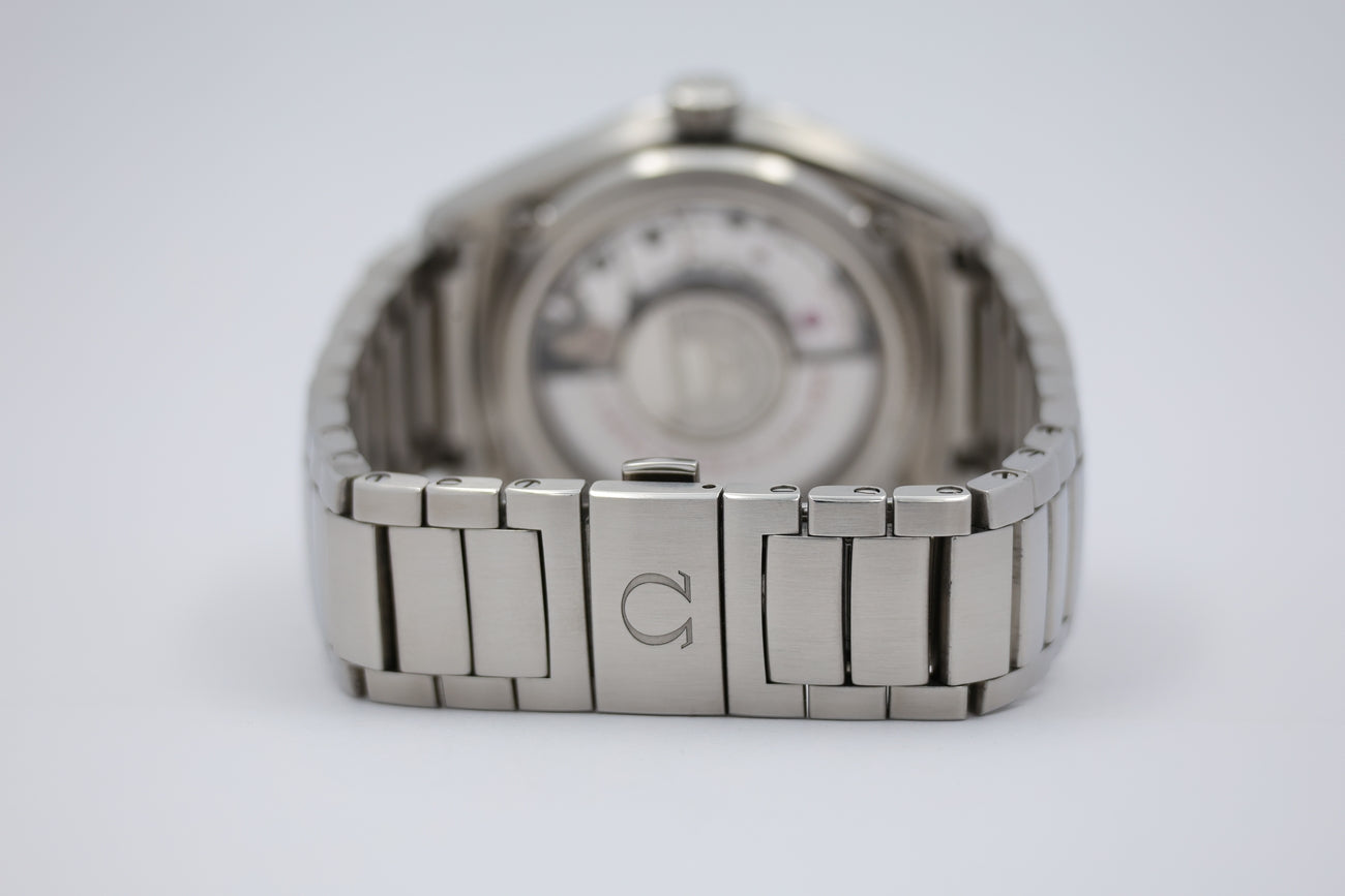 Omega Globemaster Constellation Automatik 13030392102001 - Detail view 5
