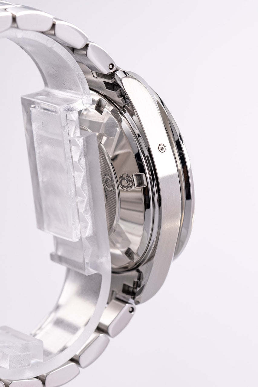 Omega Speedmaster Date 40mm Automatik 32330404006001 - Detailansicht 3