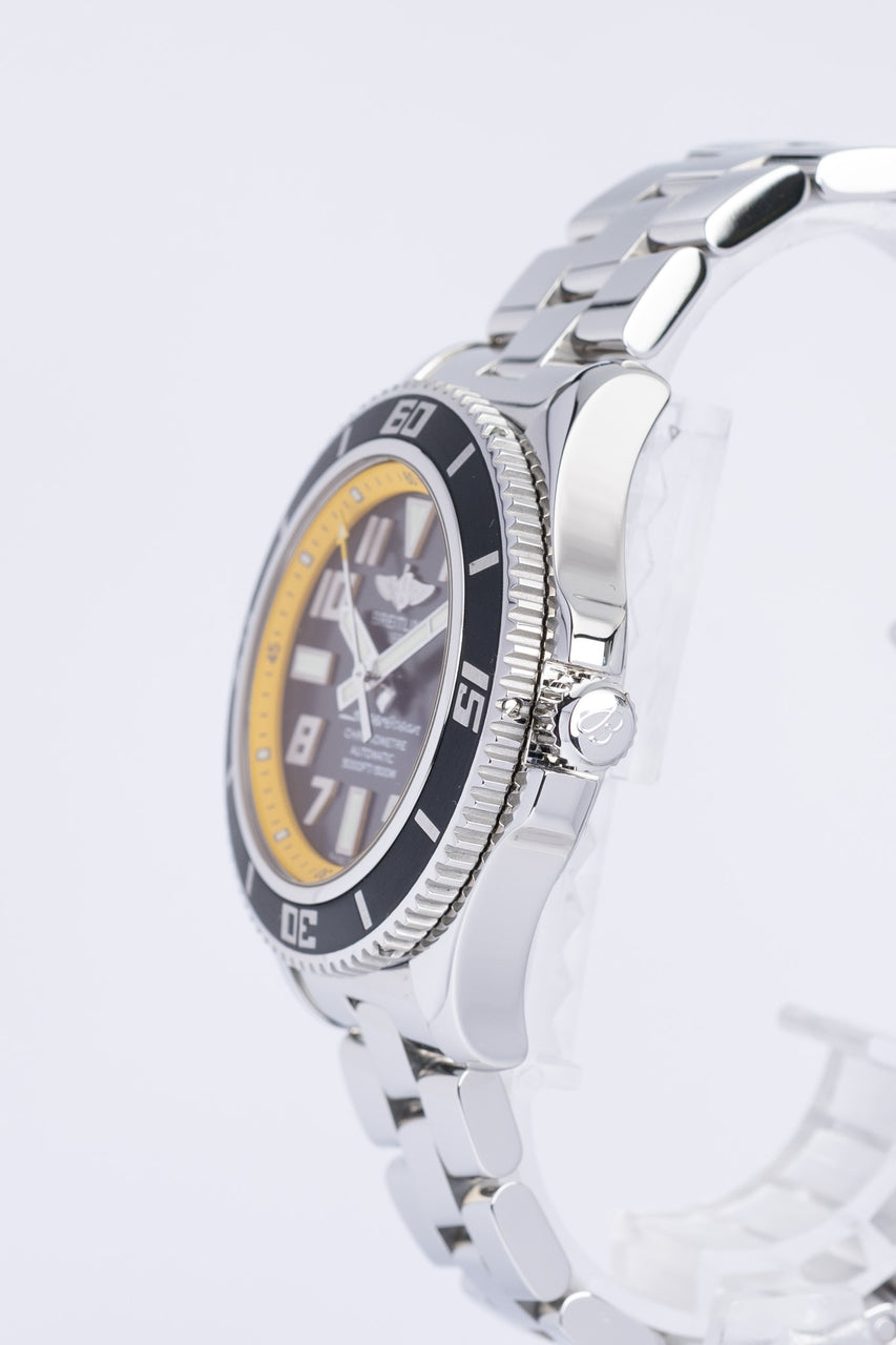 Breitling Superocean 42 Automatik A17364 - Detailansicht 2