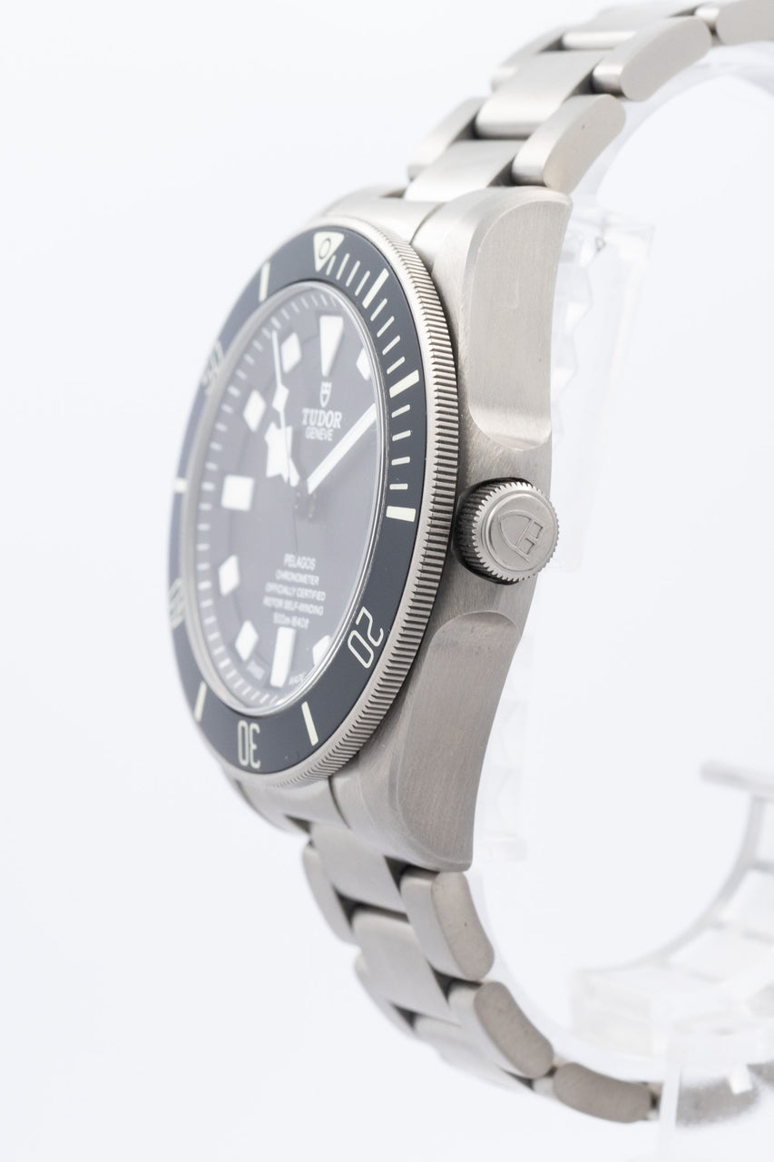 Tudor Pelagos Automatik 42mm Titan 25600TN - Detailansicht 2